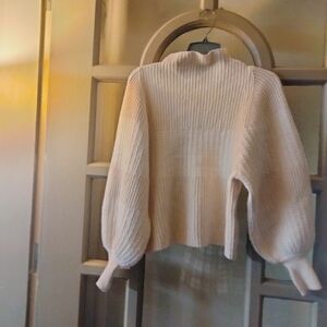 Pull over sweater